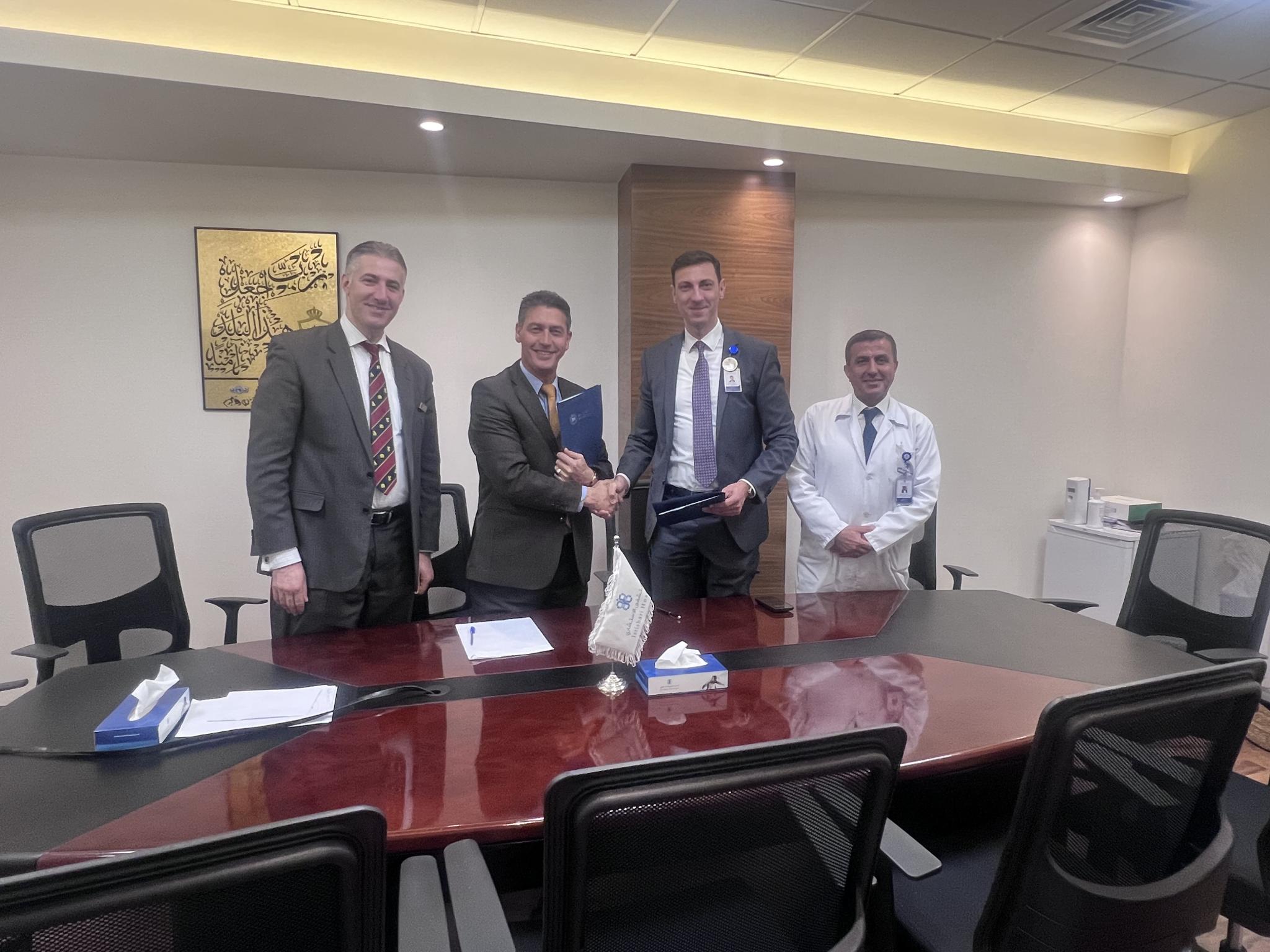 The 鶹ýAV and the Istishari Hospital in Amman Sign a Cooperation Agreement to Train Medical Students
